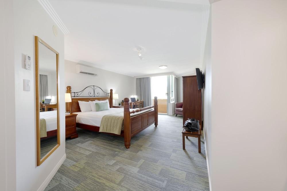 בונדברג Burnett Riverside Hotel מראה חיצוני תמונה
