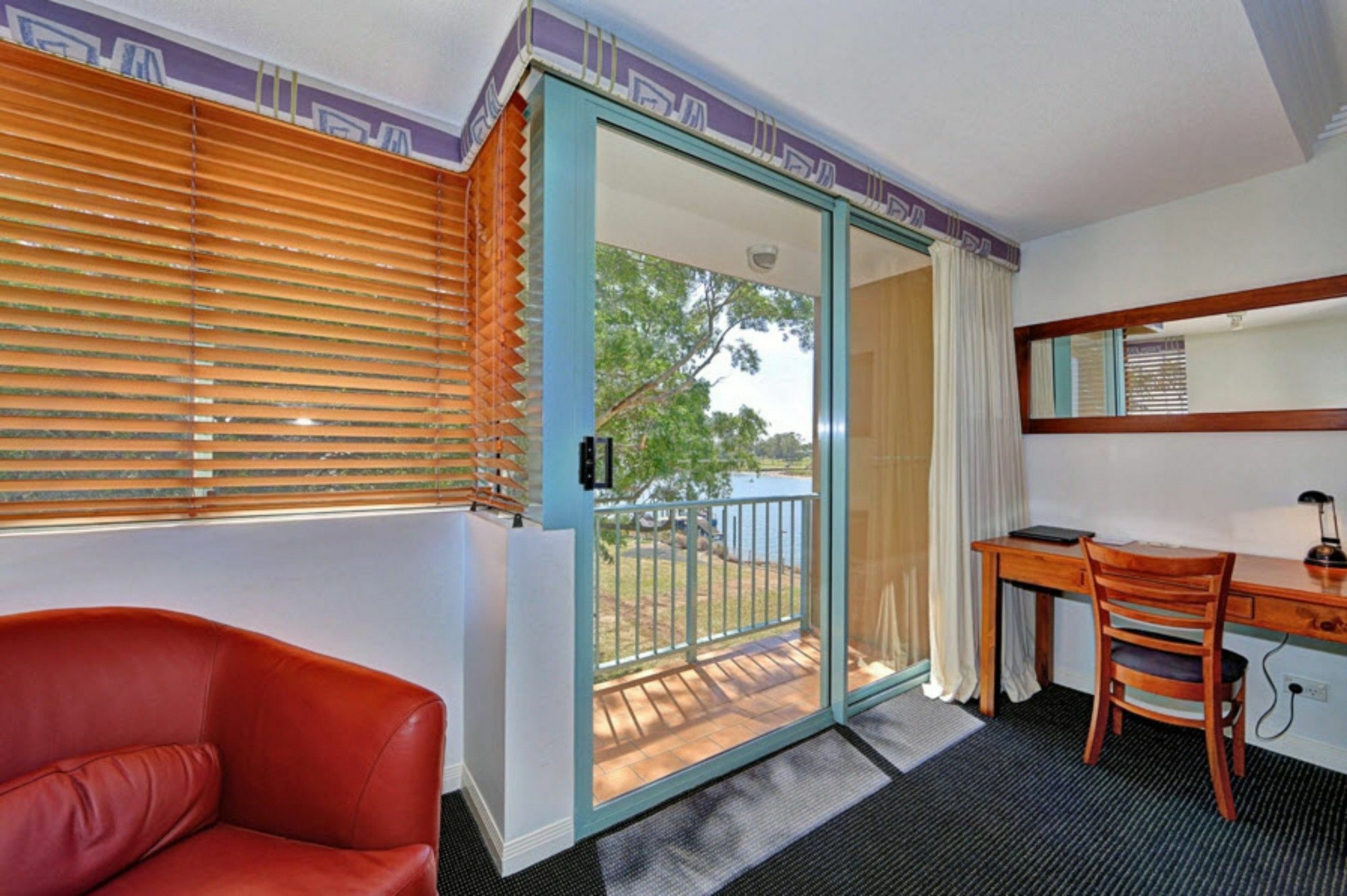 בונדברג Burnett Riverside Hotel מראה חיצוני תמונה